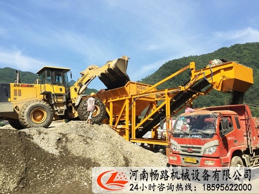 貴州銅仁市移動式WCB400穩(wěn)定土拌合站安裝調試完工，投入使用